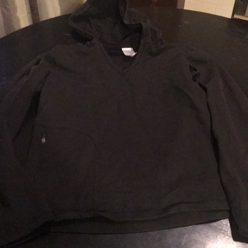 Looks Great Med Women’s Patagonia Hoodie ❤️